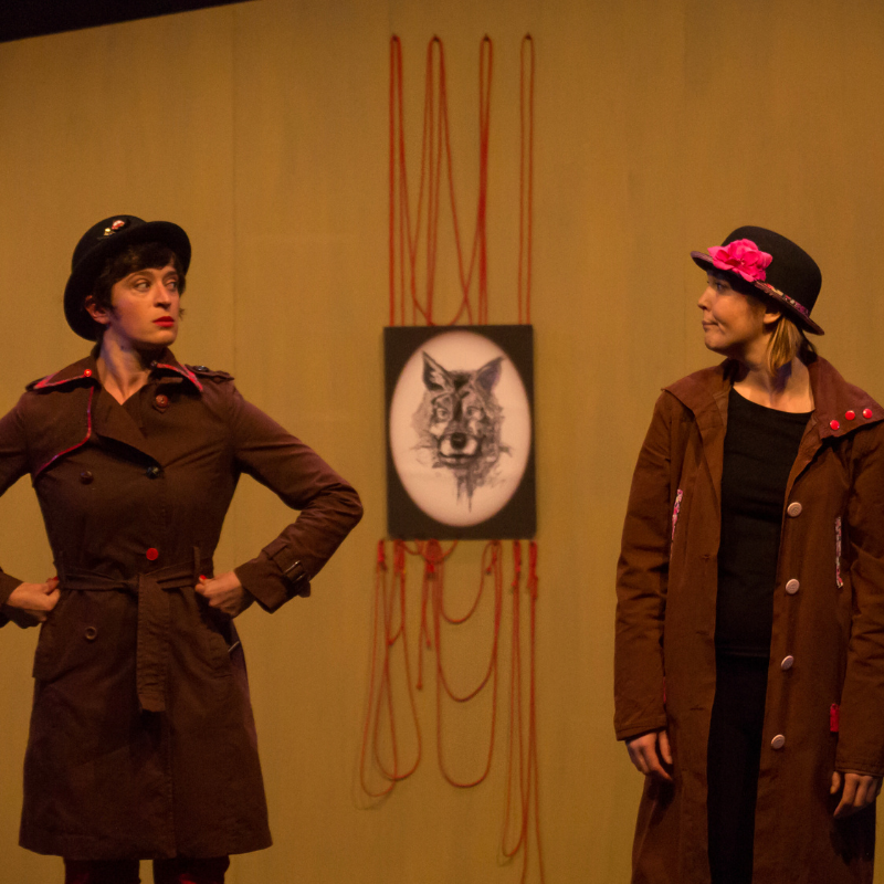 devine - qui a tué le grand méchant loup?